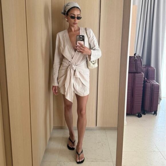 NWT REVOLVE L’Academie The Meadow Linen Wrap Mini Dress Size Small Beige Cream - Picture 10 of 10